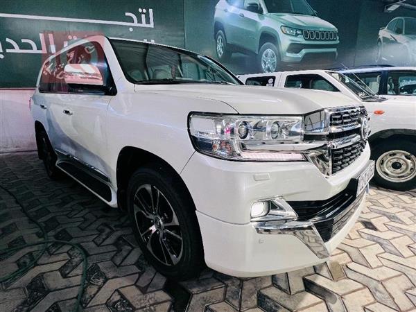 تويوتا لاندكروزر 2021 للبيع في العراق - النجف